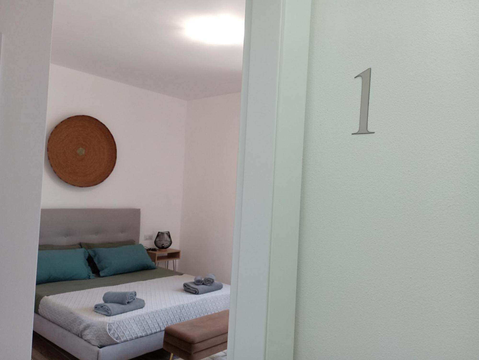 Niu Rooms 奥里斯塔诺 外观 照片